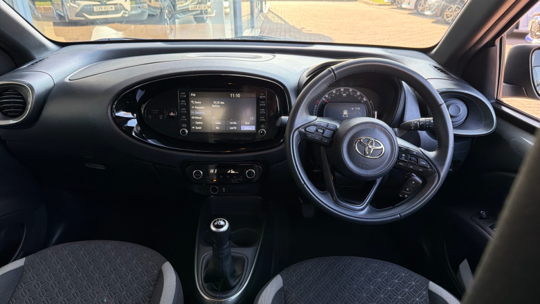 Toyota Aygo X 1.0 VVT-i Edge 5dr Petrol Hatchback